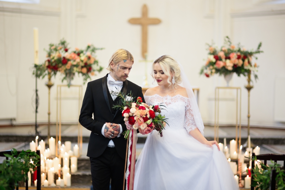 Свадебная церемония в англиканской церкви Святого Андрея в Москве